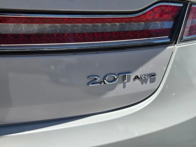 Certified Used 2019 White Lincoln Reserve image 11