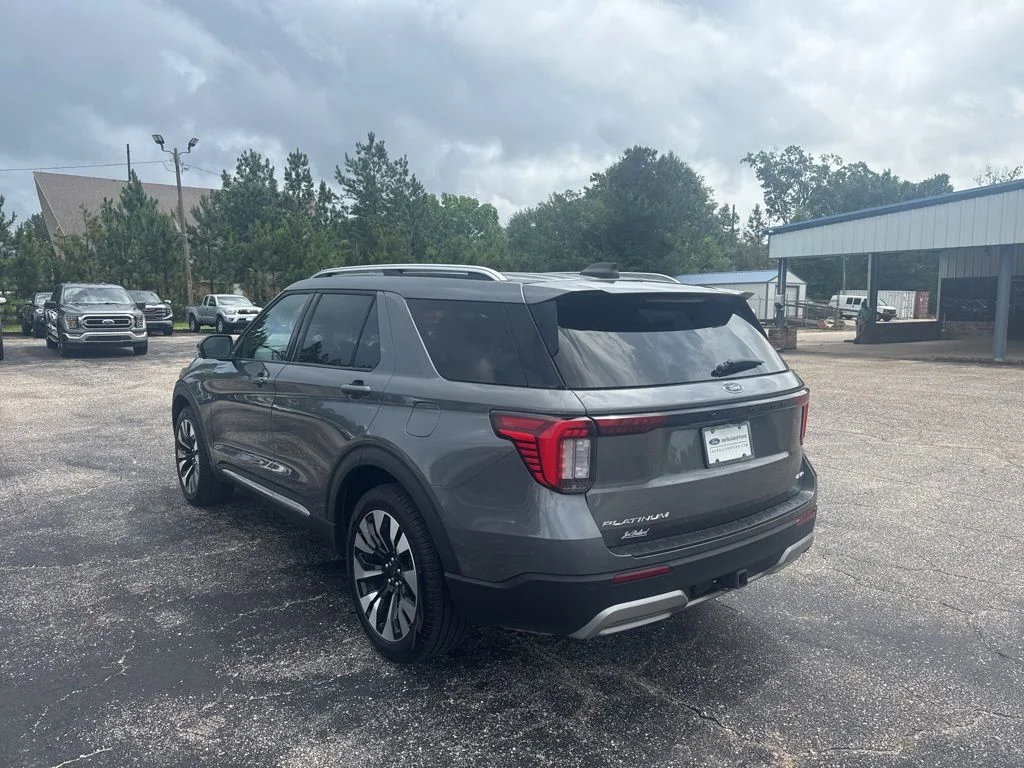 Used 2025 Gray Ford Platinum image 22