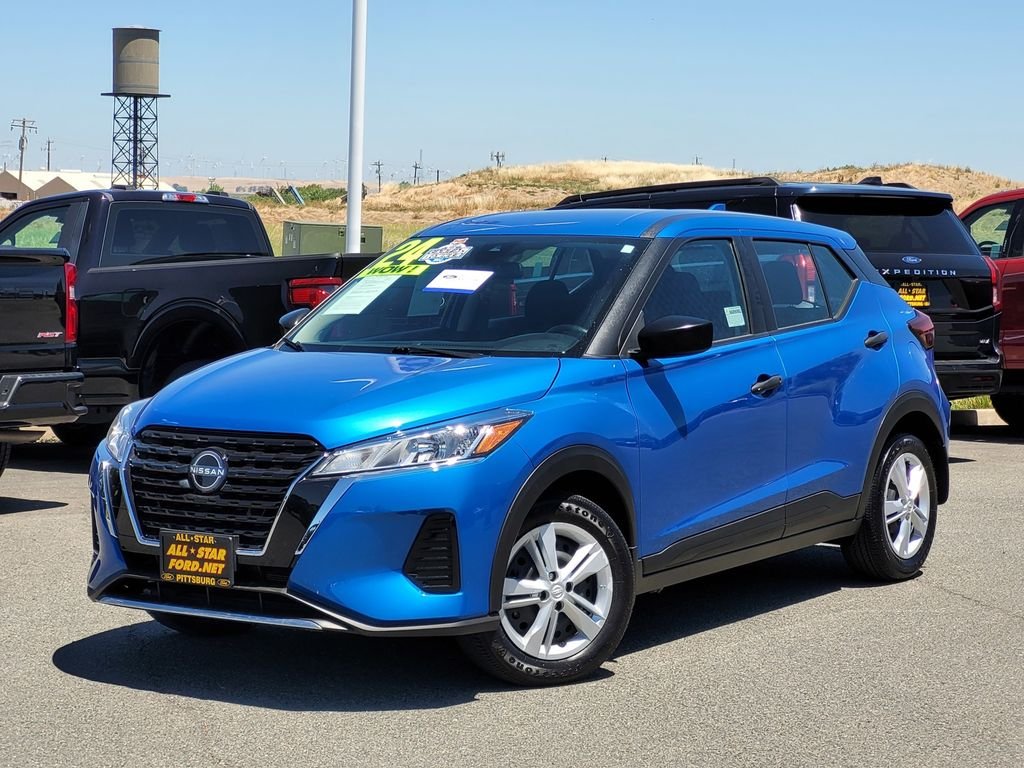 Used 2024 Blue Nissan S image 8