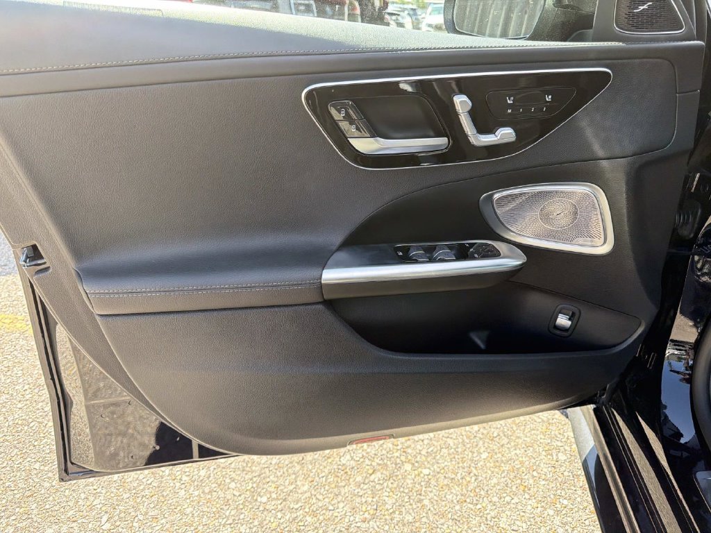 Certified Used 2022 Black Mercedes-Benz C 300 image 19