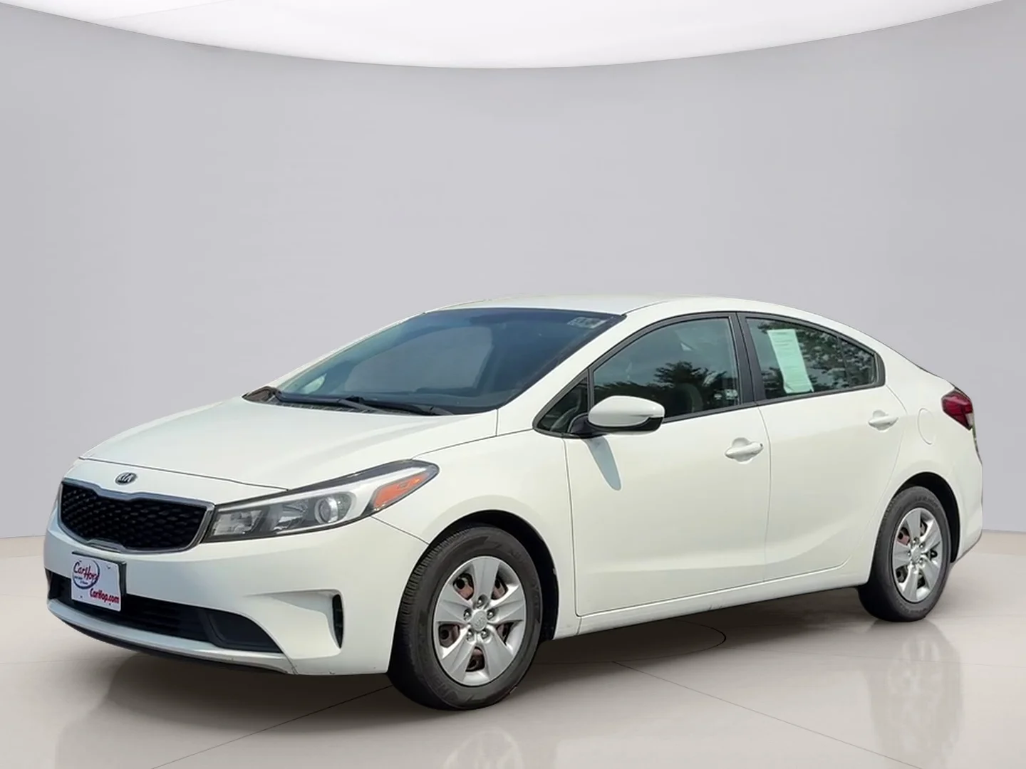 Used 2017 White Kia SEDAN image 1
