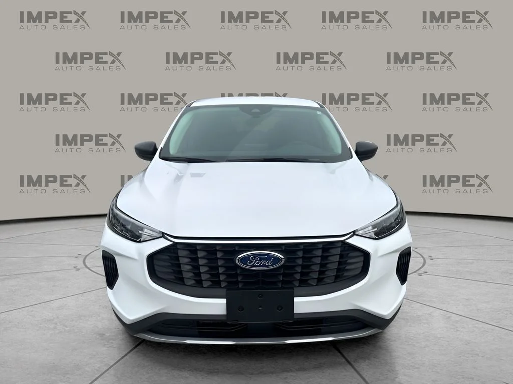 Used 2024 White Ford Active image 8