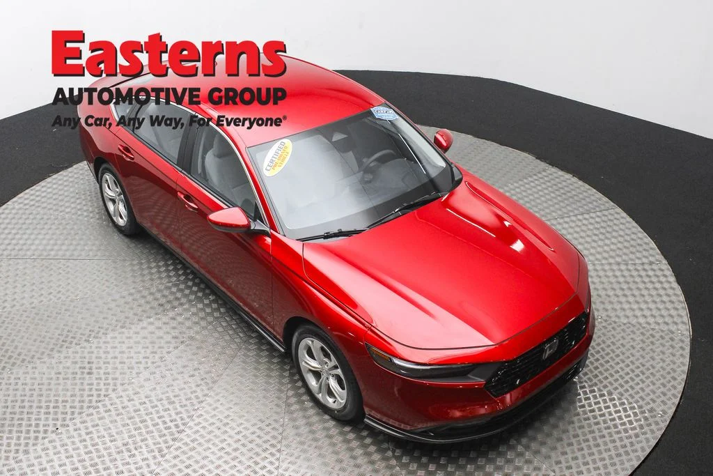 Used 2023 Red Honda LX image 3