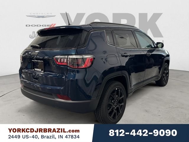 New 2026 Fathom Blue Pearl Coat Jeep Latitude image 5