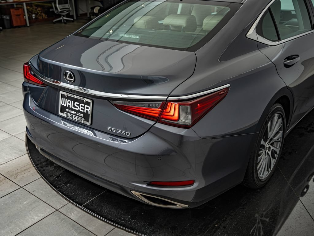 Used 2019 Gray Pearl Lexus 350 image 16