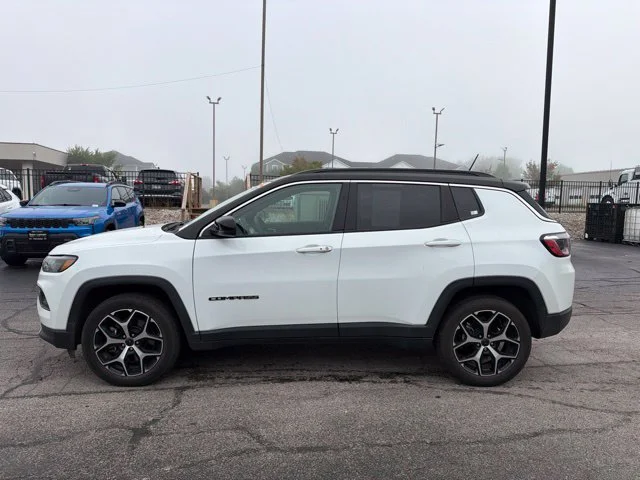 Used 2025 White Jeep Limited image 6