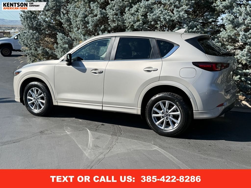 2025 Mazda CX-5 2.5 S Preferred photo 4