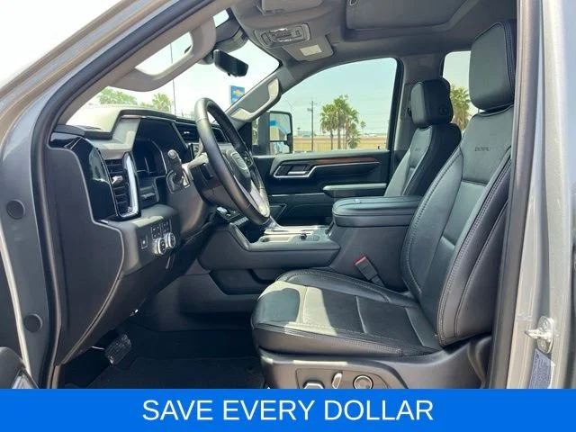 Used 2025 Silver GMC Denali image 20