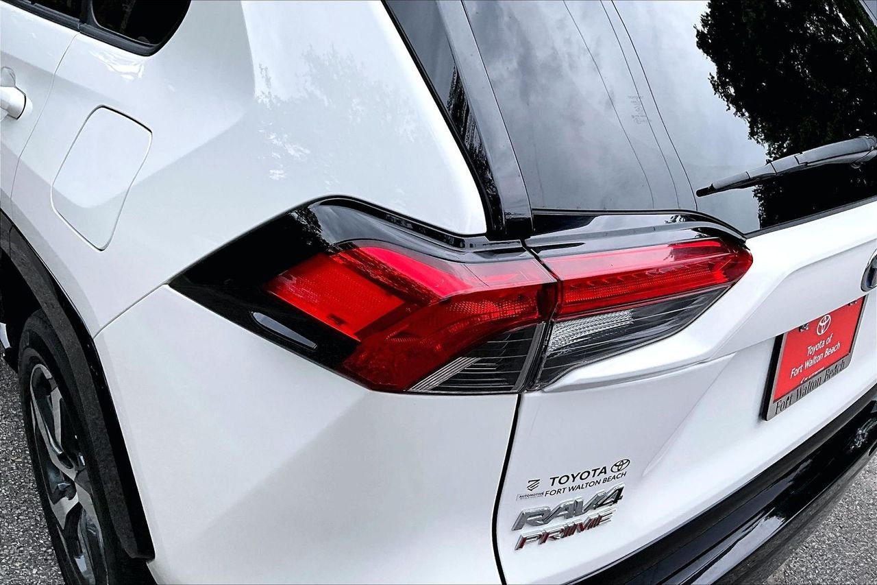 Used 2024 White Toyota SE image 20