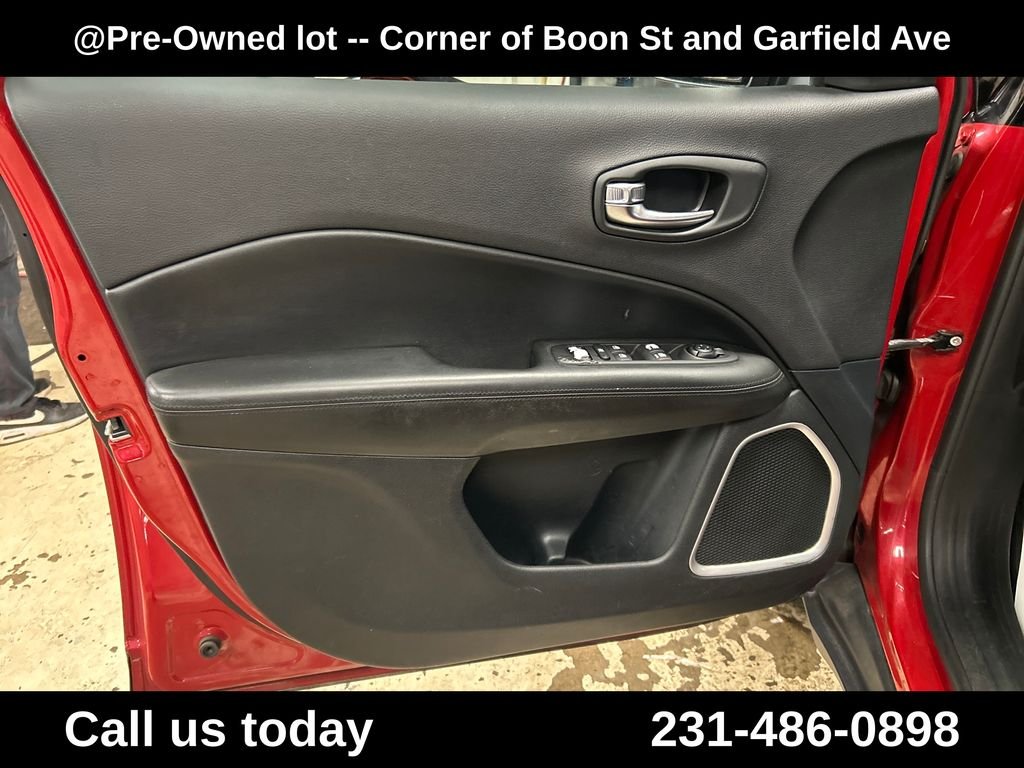 Used 2020 Red Jeep Latitude image 15