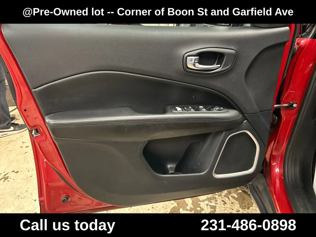 Used 2020 Red Jeep Latitude image 15