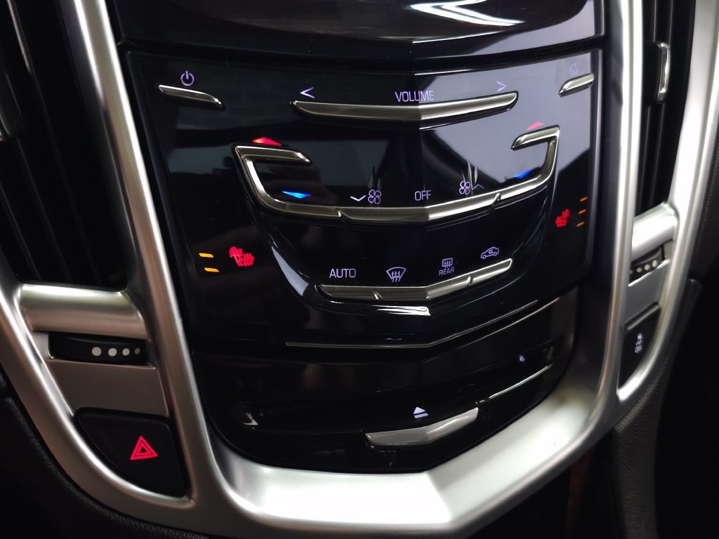 Used 2016 BLACK RAVEN Cadillac Luxury Collection image 21