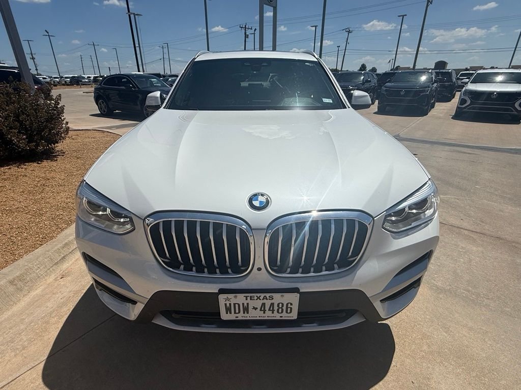 Used 2021 White Metallic BMW sDrive30i image 8
