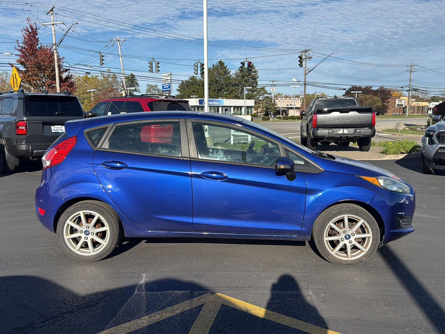 Used 2015 Ford Fiesta SE with VIN 3FADP4EJ3FM166868 for sale in Williamsville, NY