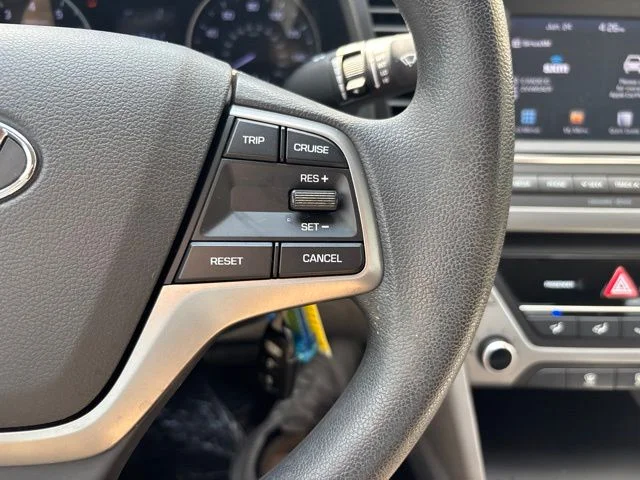 Used 2017 Lakeside Blue Hyundai SE image 19