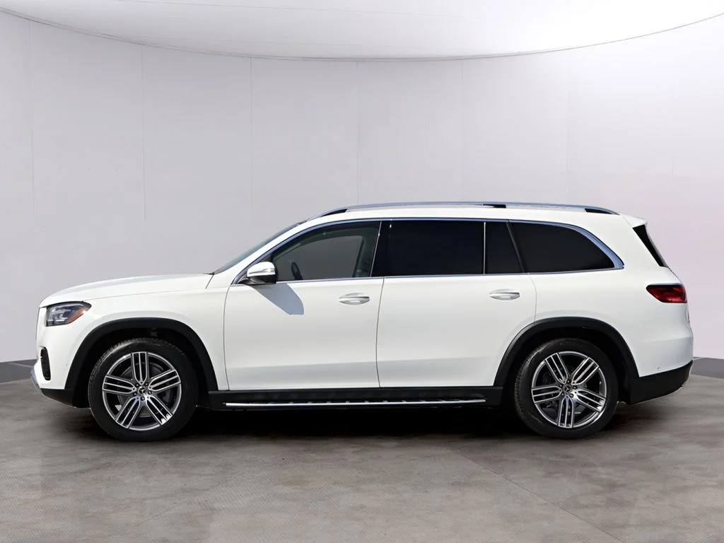 New 2026 Polar White Mercedes-Benz GLS 450 image 4