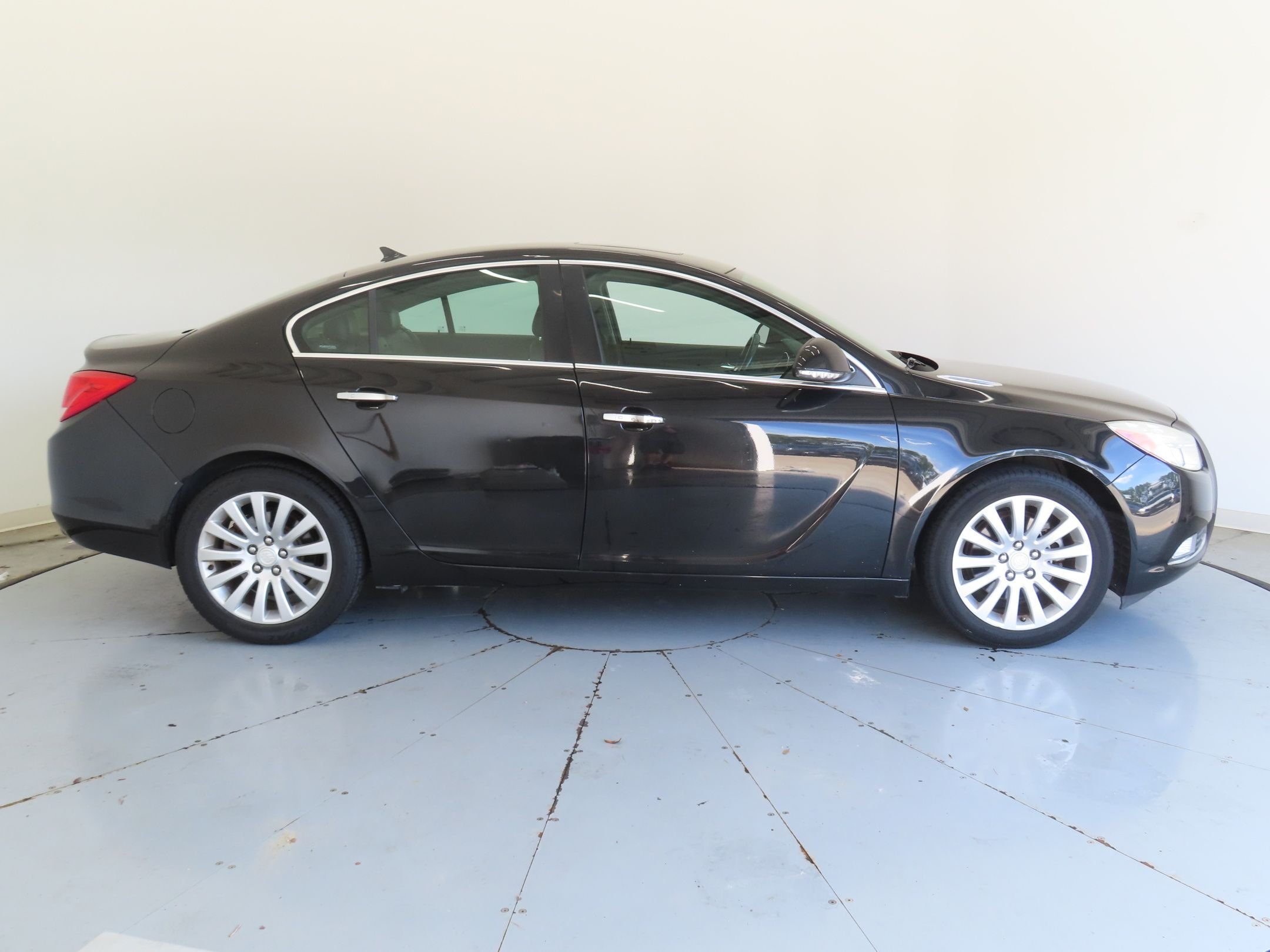 Used 2013 Buick Regal Premium 1 with VIN 2G4GS5EV4D9250083 for sale in McKinney, TX