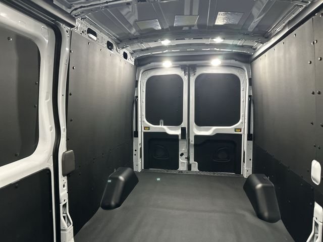 New 2026 Oxford White Ford Cargo Van image 30