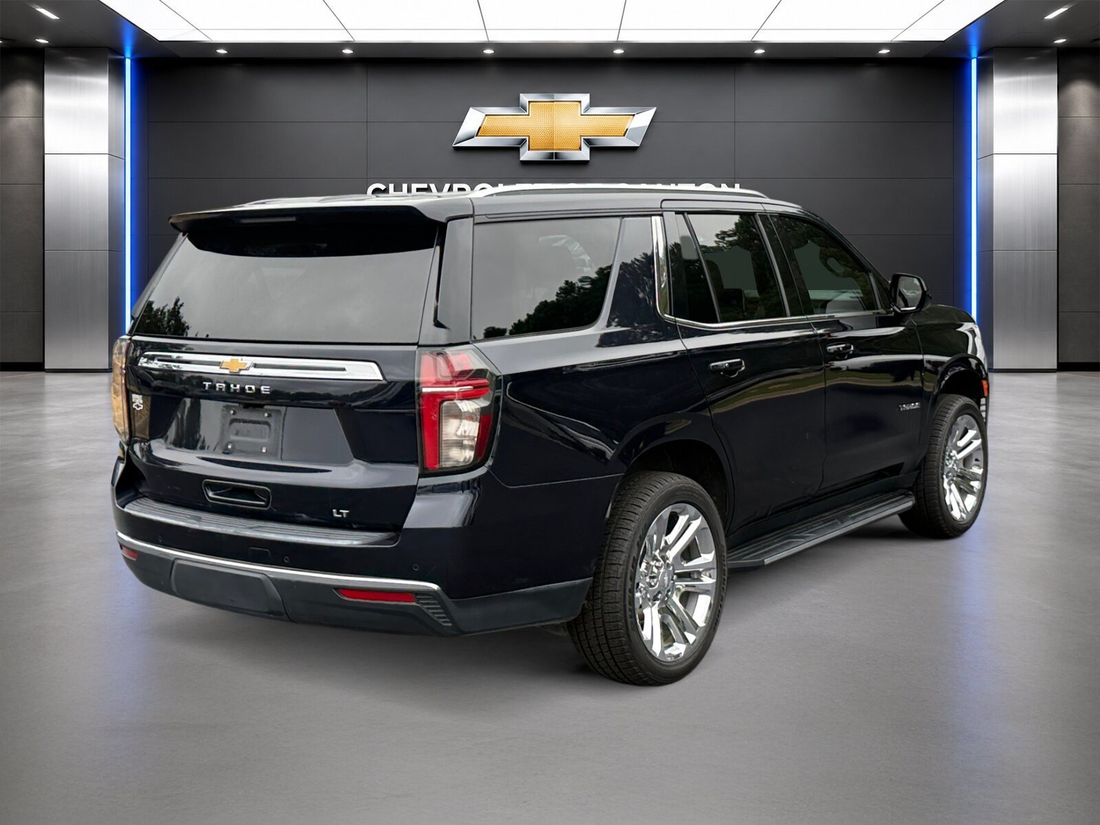 Used 2023 Midnight Blue Metallic Chevrolet LT image 5