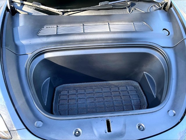 Used 2022 Gray Tesla Long Range image 32