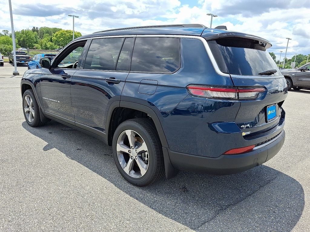 New 2026 Fathom Blue Pearlcoat Jeep Limited image 3