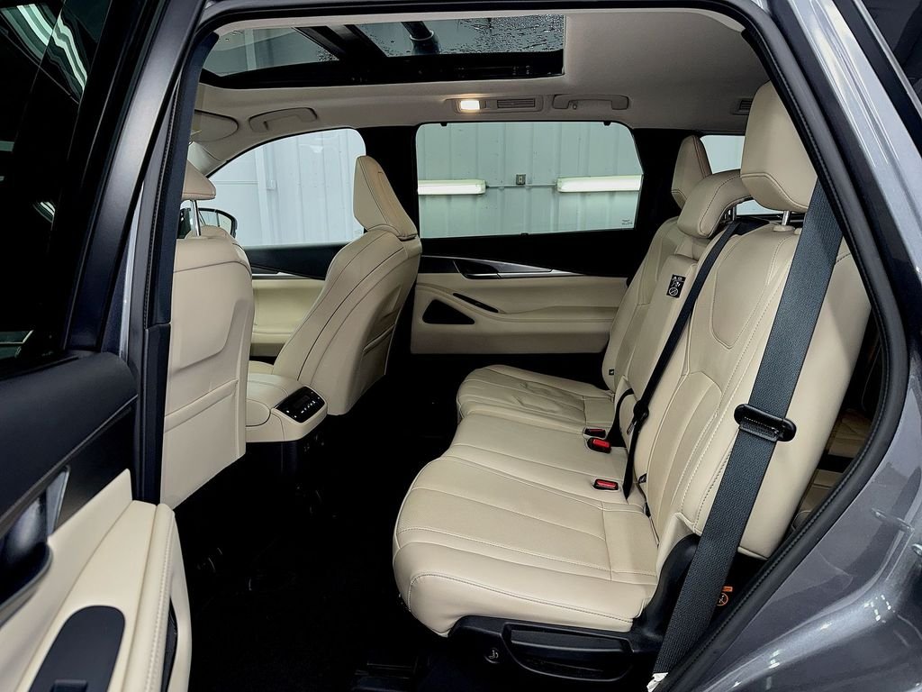 Used 2023 Infiniti QX60 SUV