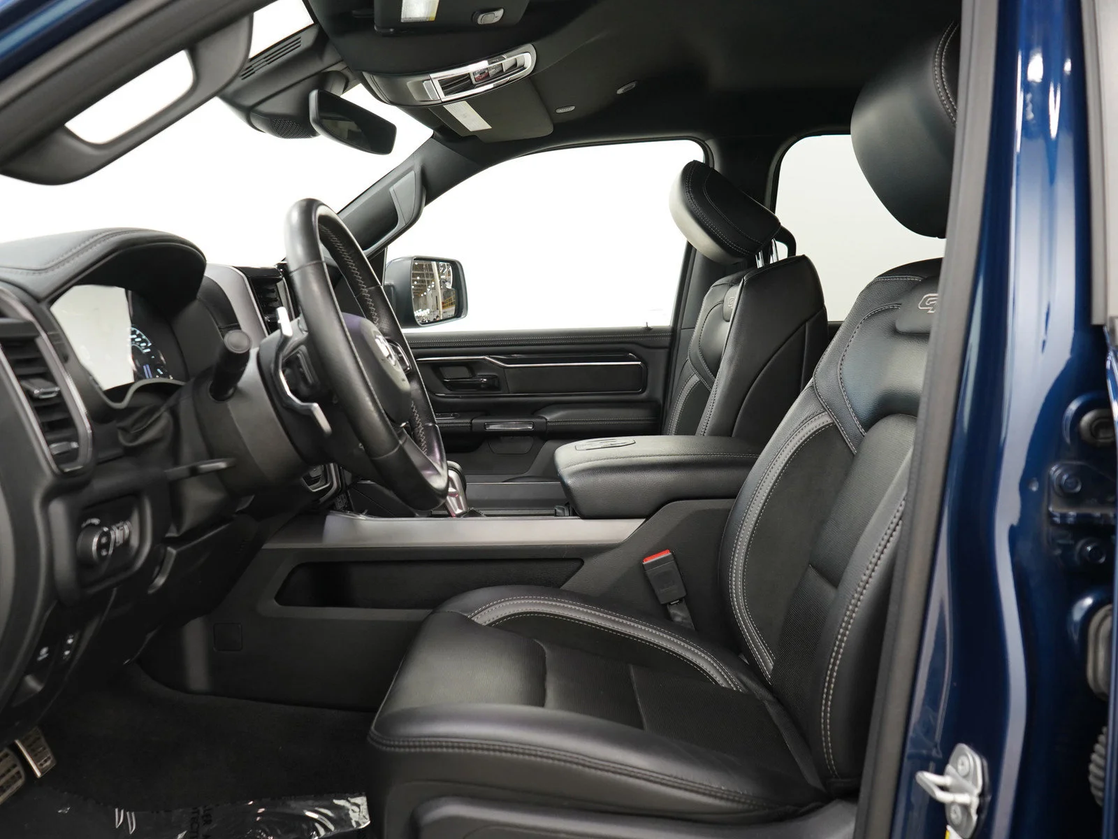 Used 2022 Patriot Blue Pearlcoat Ram Sport image 25