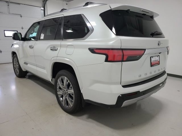 New 2026 Wind Chill Pearl Toyota Capstone image 4