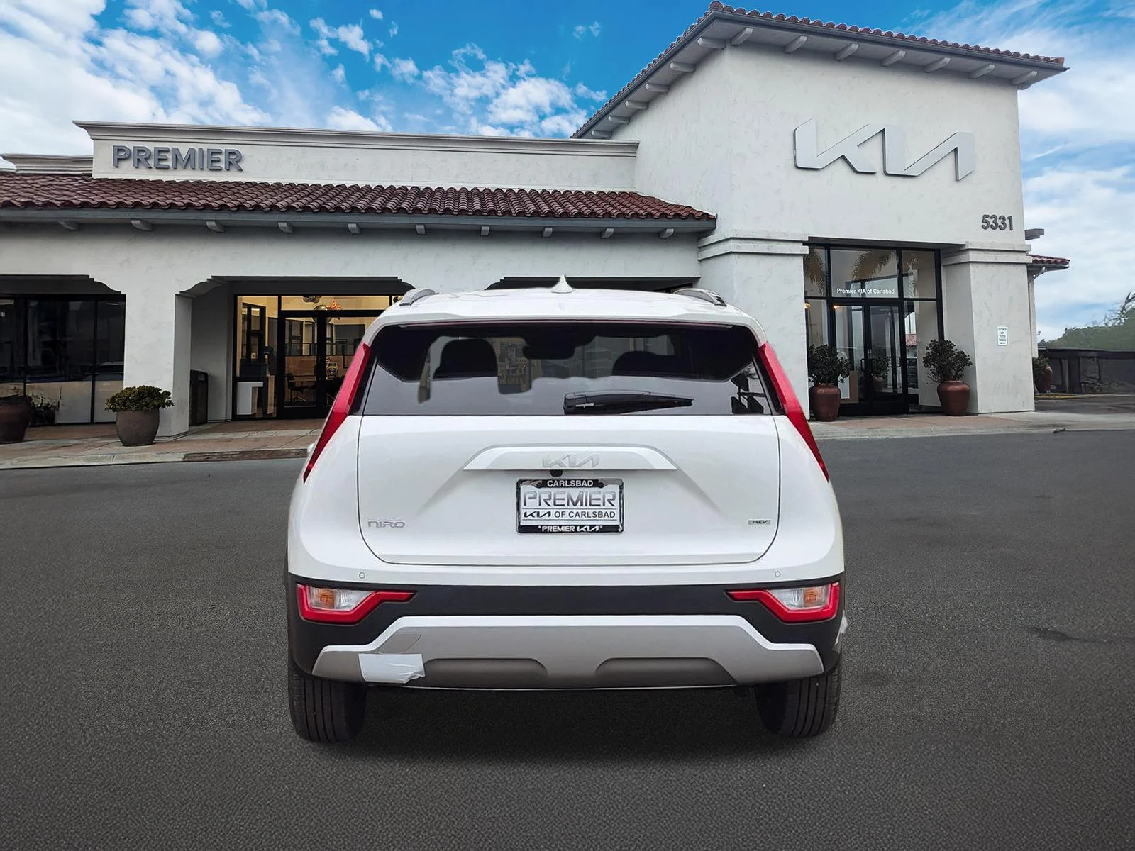New 2026 Snow White Pearl Kia EX image 7