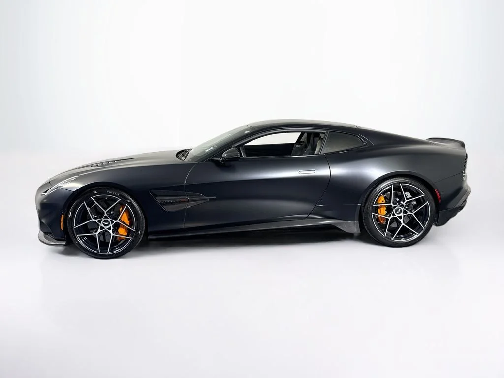 Used 2025 Oberon Black Aston Martin V12 image 2