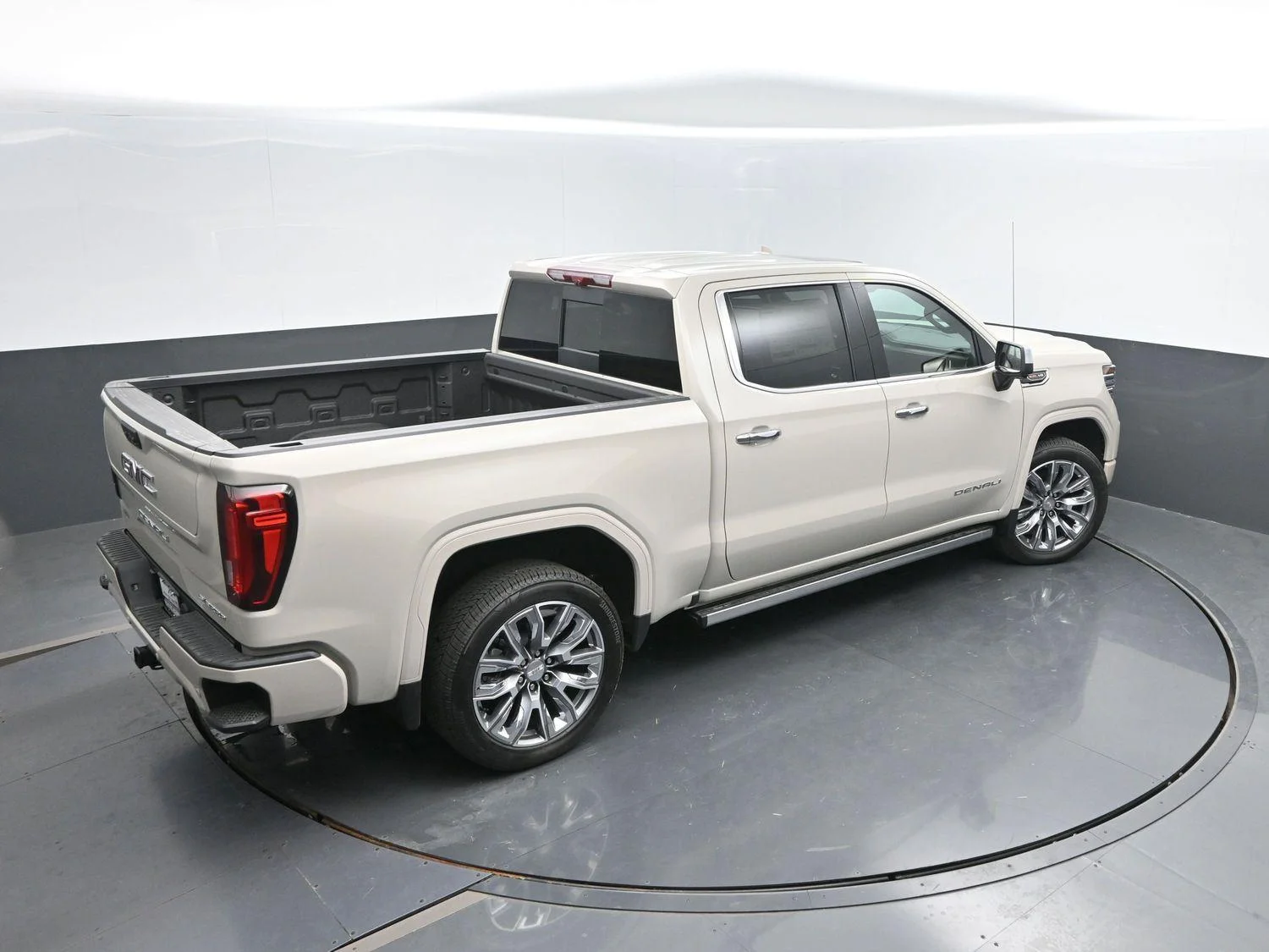 2026 GMC Sierra 1500 Denali - Photo 44