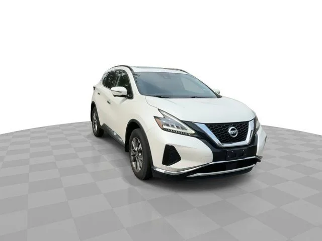 Certified Used 2020 White Nissan SV image 2