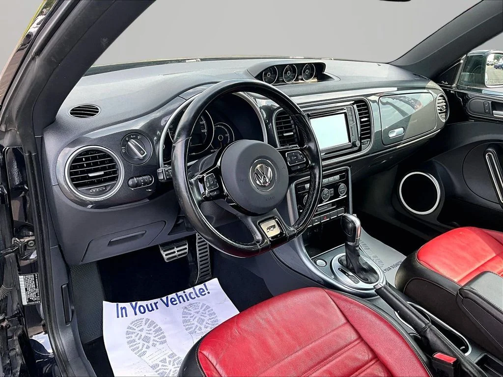 Used 2017 Black Volkswagen 2.0T R-Line image 14
