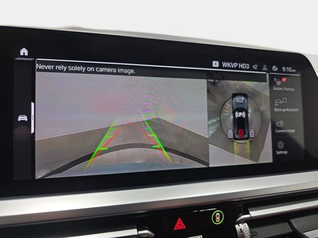 Used 2021 Brooklyn Gray Metallic BMW Competition image 22