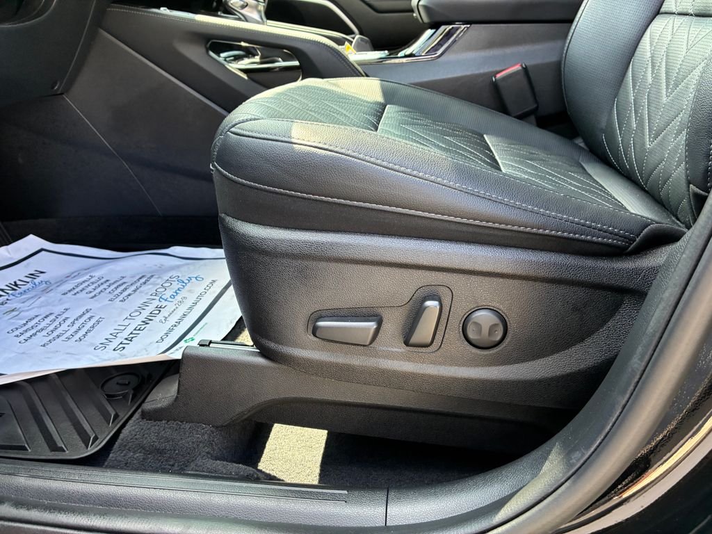 Certified Used 2025 Black Kia EX X-Line image 9