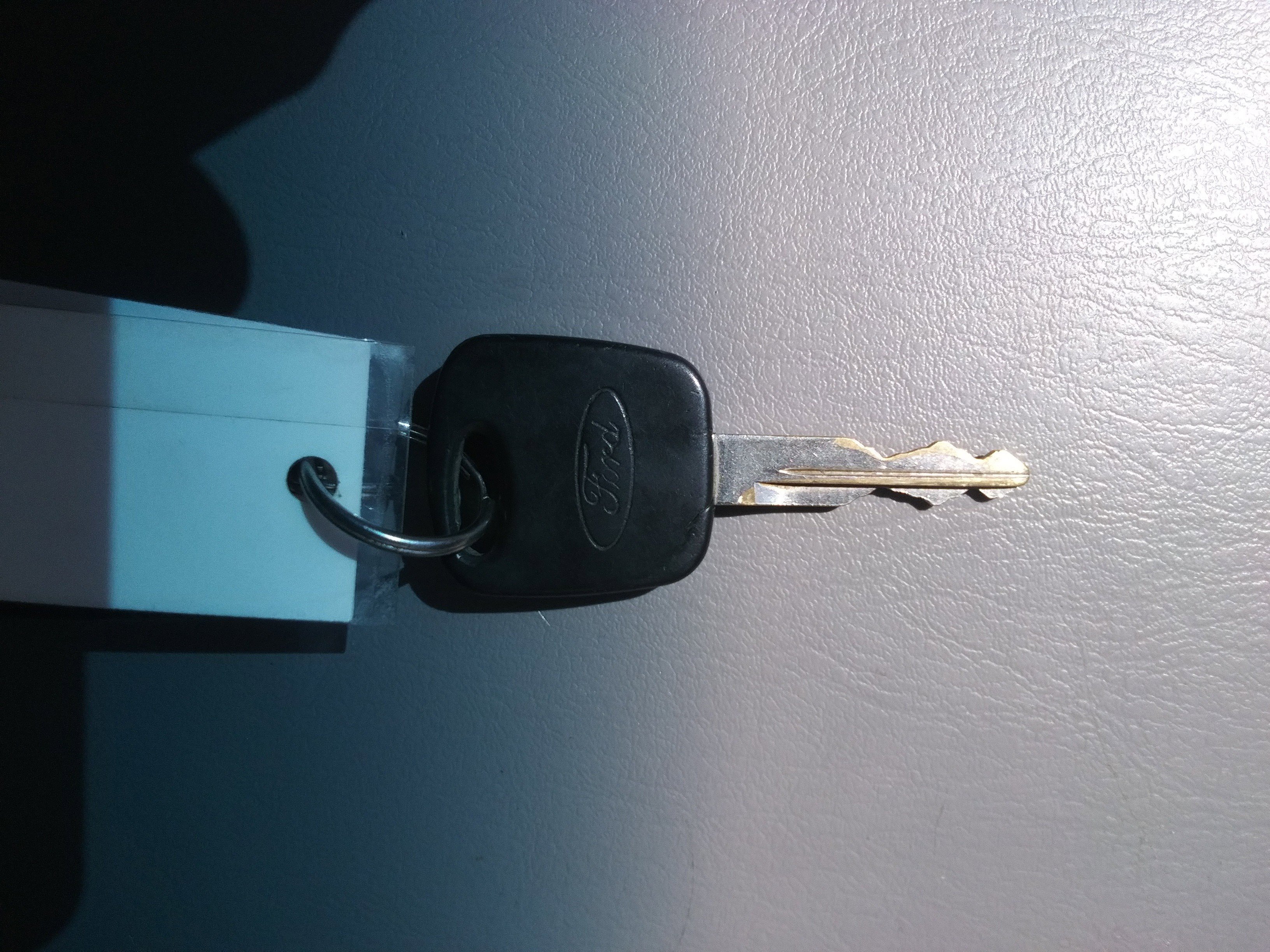 Used 2001 Silver Ford  image 16