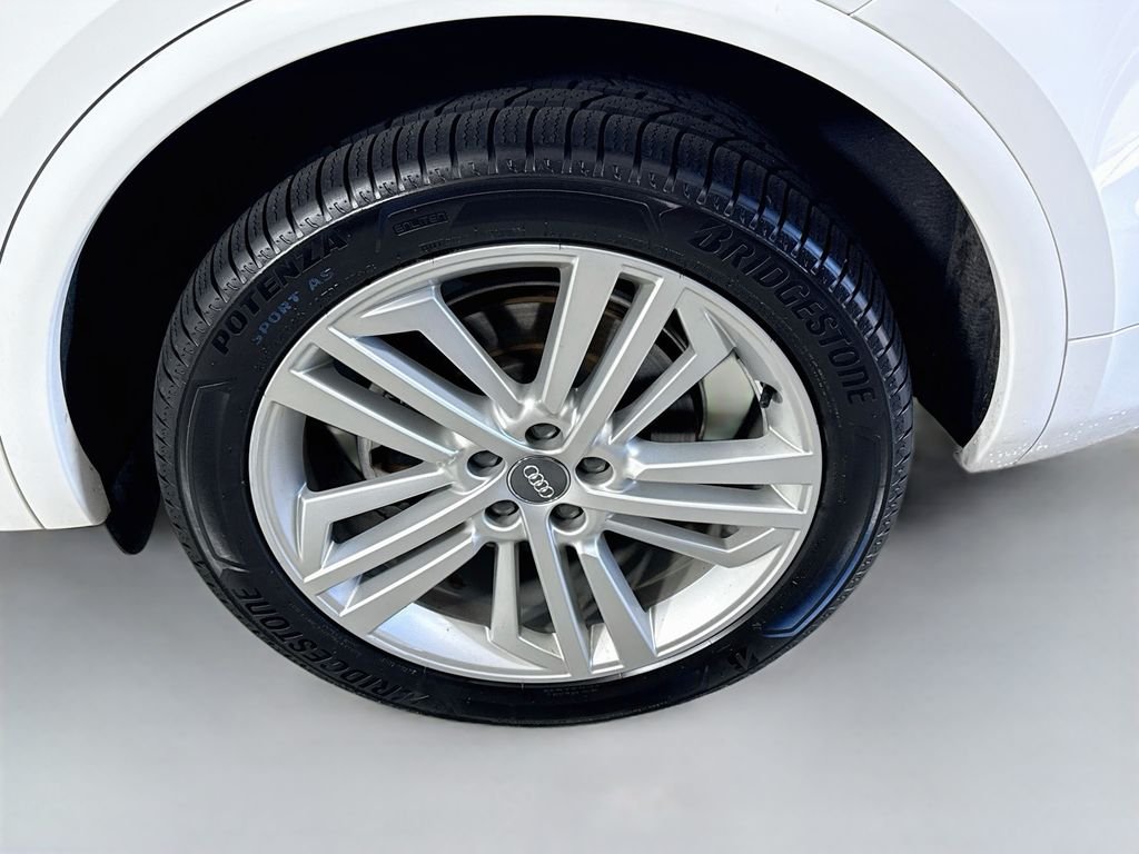 Used 2018 Ibis White Audi Premium Plus image 33