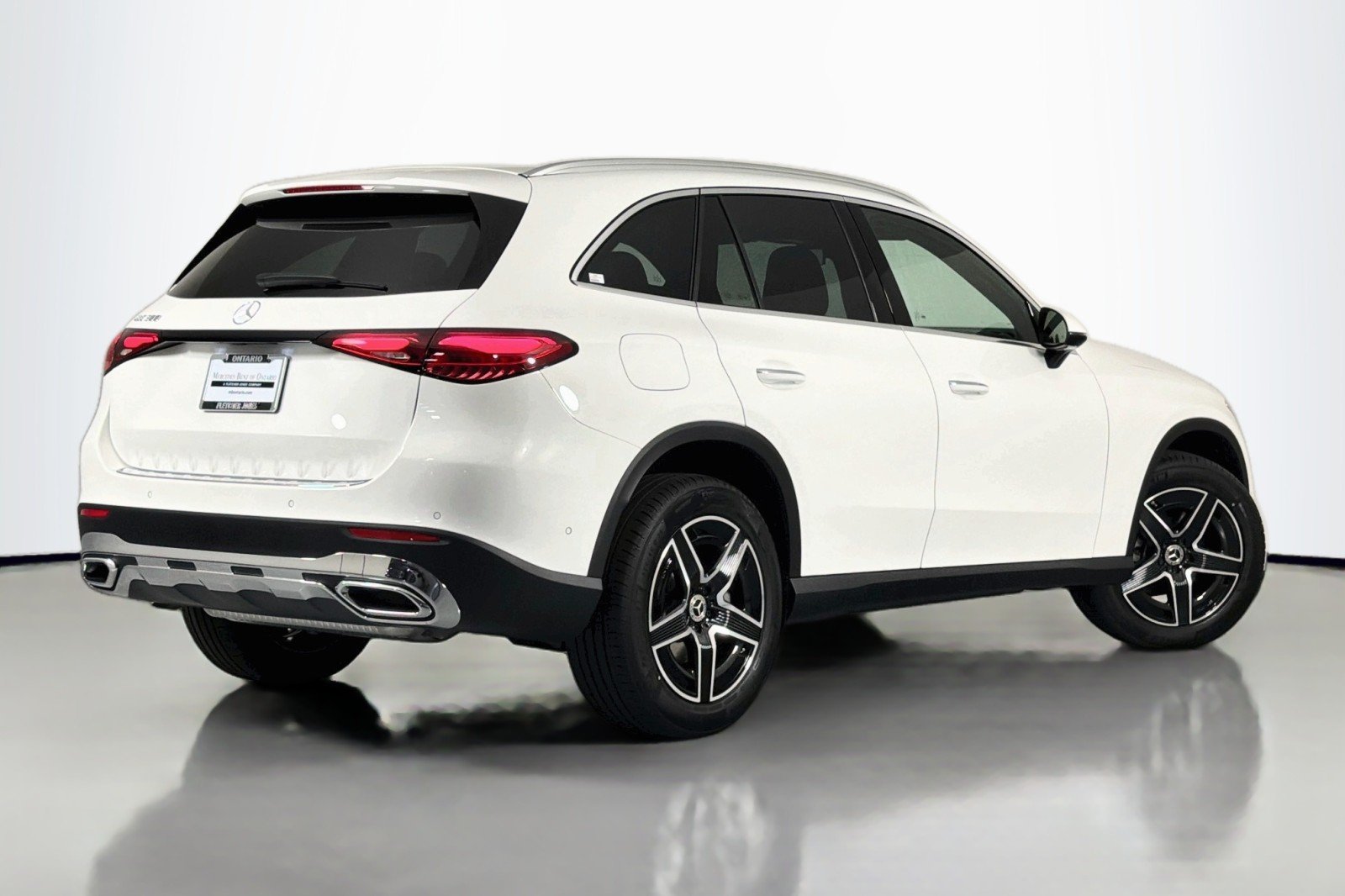 New 2026 Polar White Mercedes-Benz GLC 300 SUV image 11