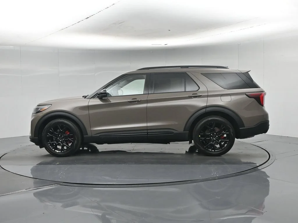 New 2027 Marsh Gray Ford ST image 30