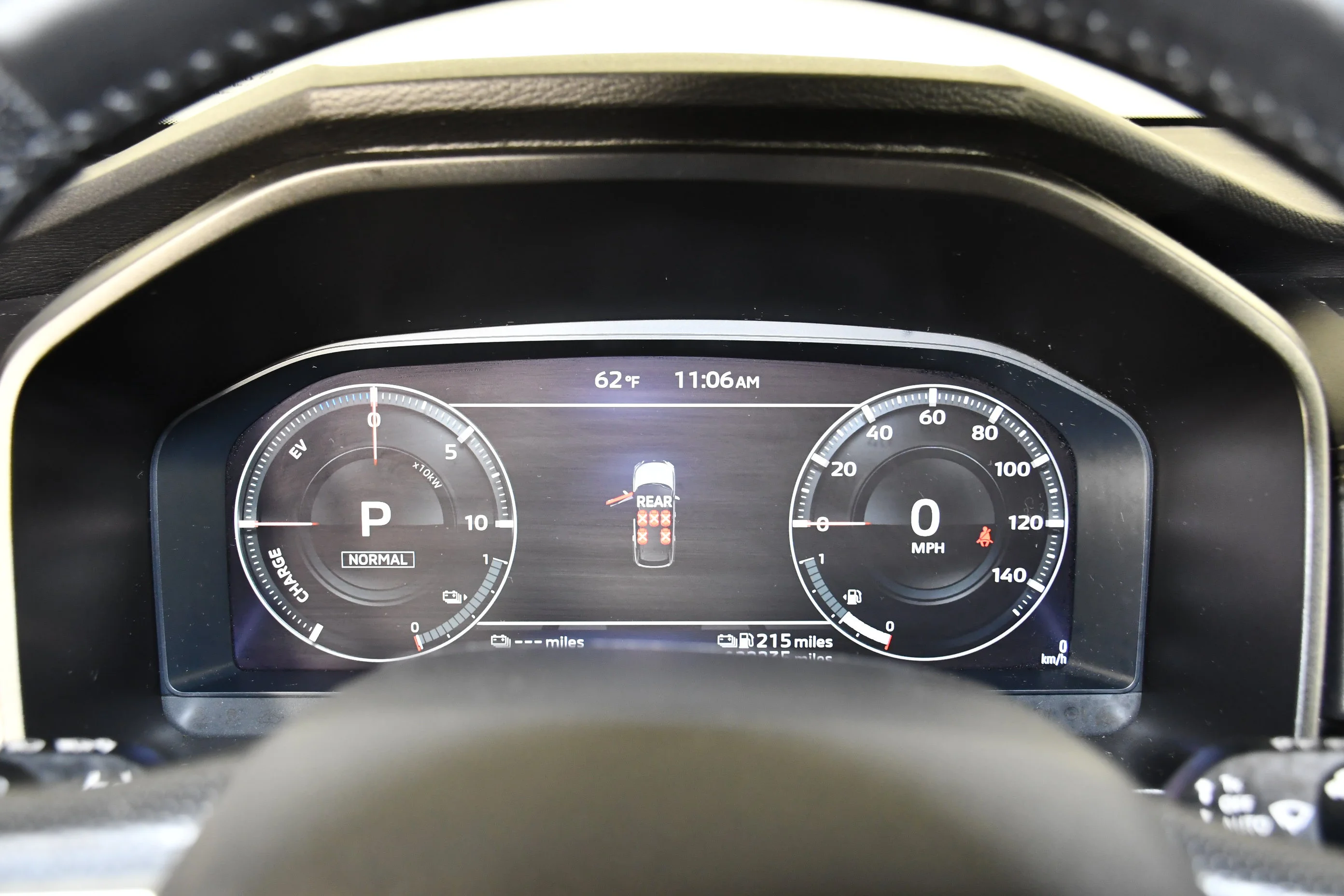 Certified Used 2024 Black Diamond Mitsubishi SEL image 18