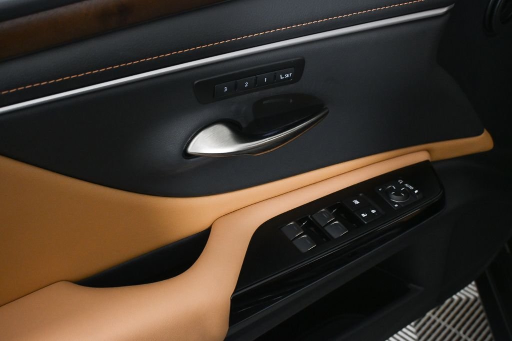 Used 2025 Gray Lexus 300h image 8