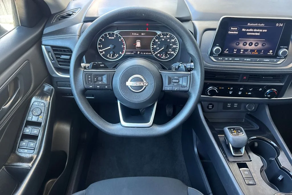 Used 2024 Gray Nissan S image 18