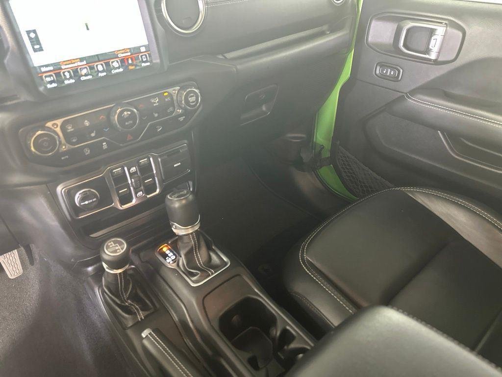 Used 2019 Mojito! Clearcoat Jeep Unlimited Sahara image 10