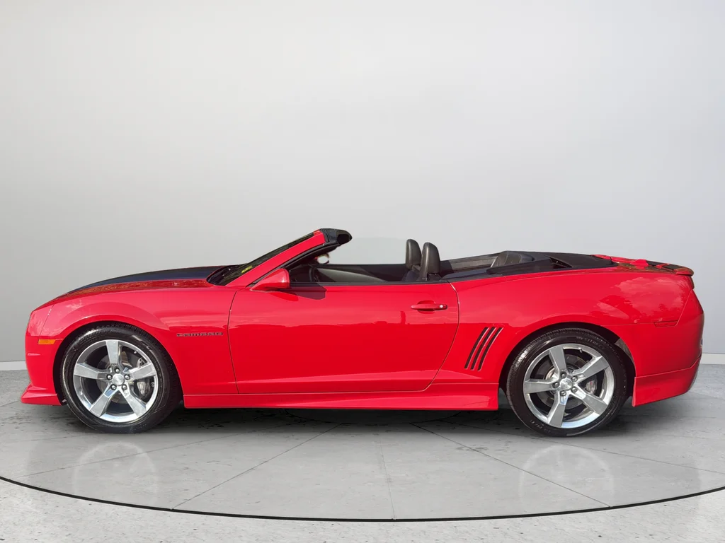 Used 2011 Red Chevrolet SS image 10