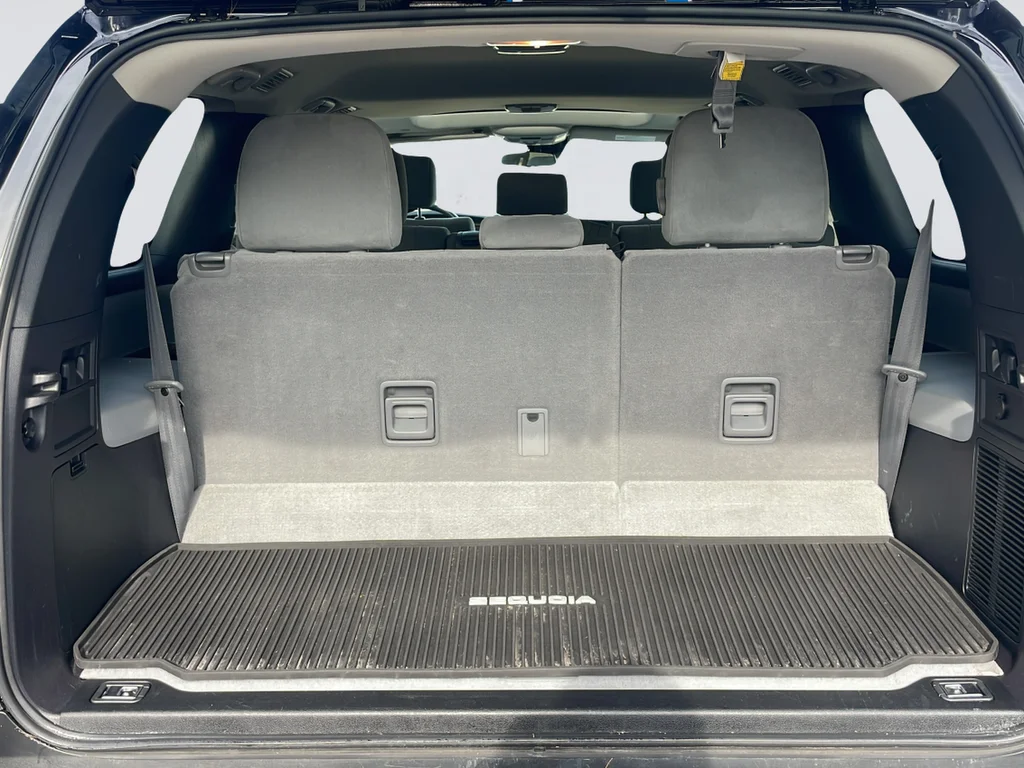 Used 2022 Black Toyota SR5 image 38