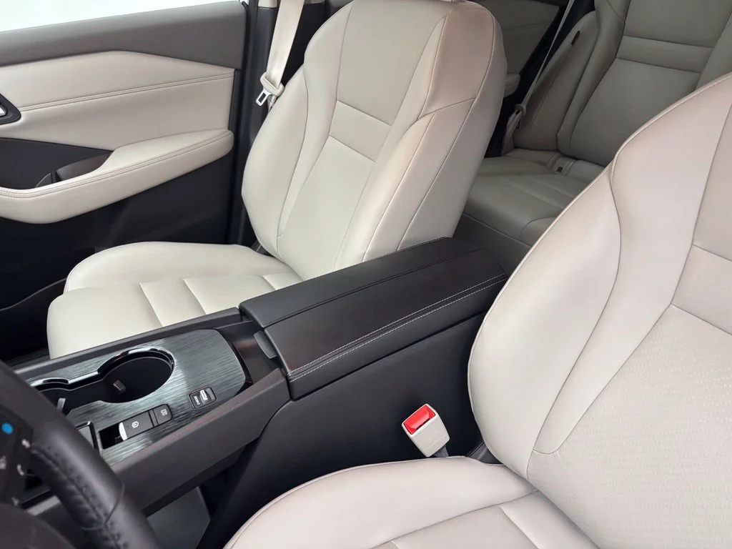 Used 2024 White Nissan SV image 24