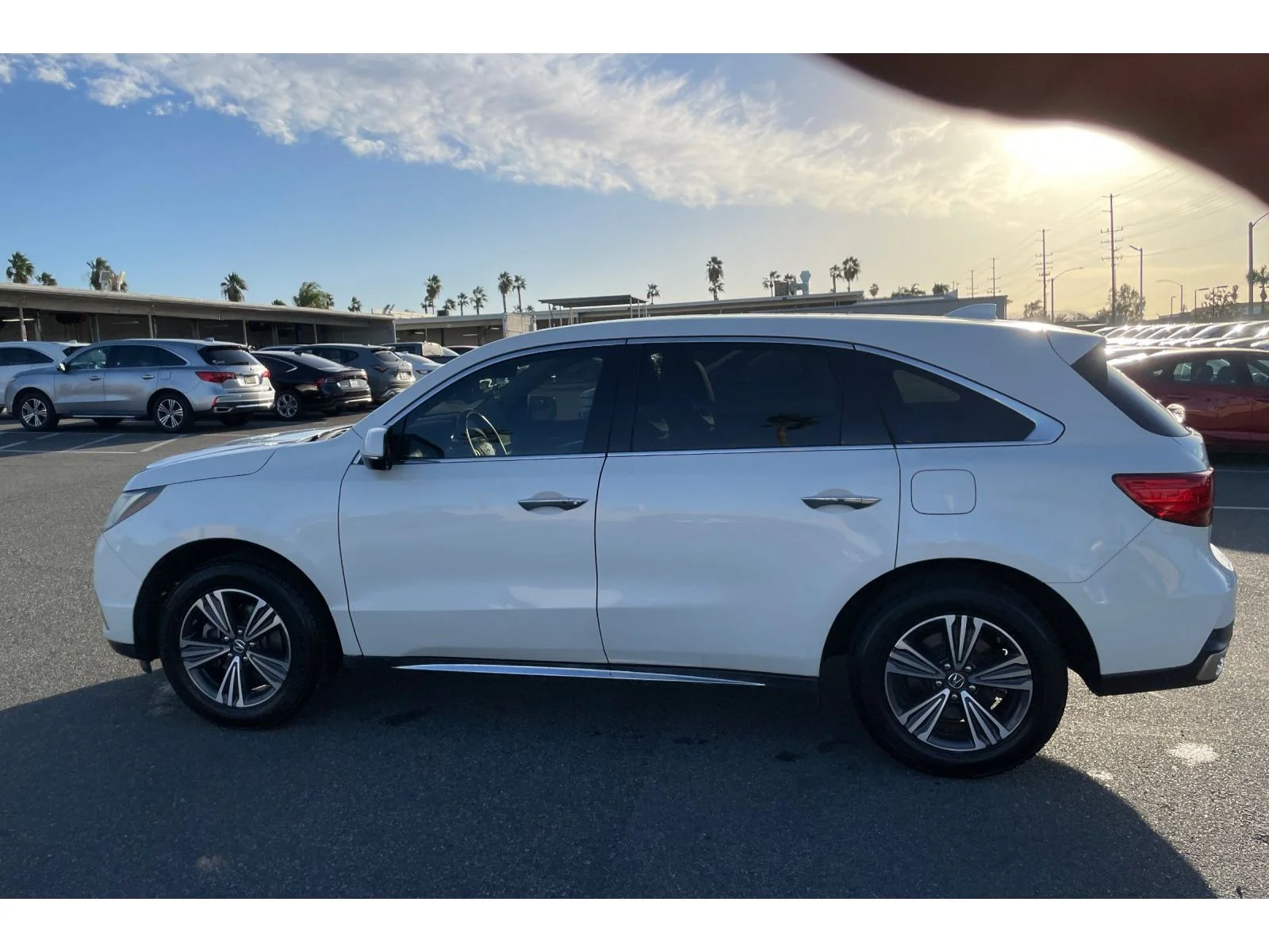 Used 2018 White Diamond Pearl Acura 3.5L (A9) image 2