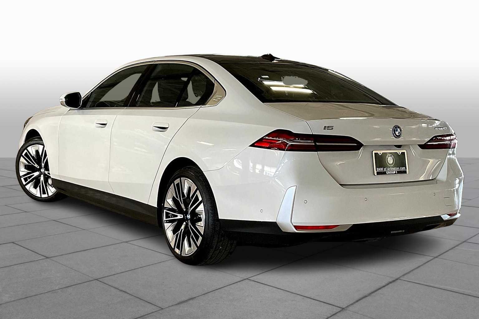 Used 2026 Mineral White Metallic BMW eDrive40 image 12