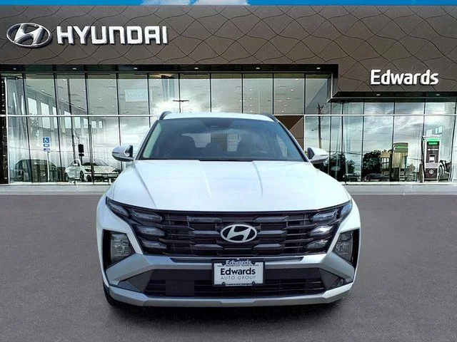 New 2026 White Hyundai SEL Premium image 11