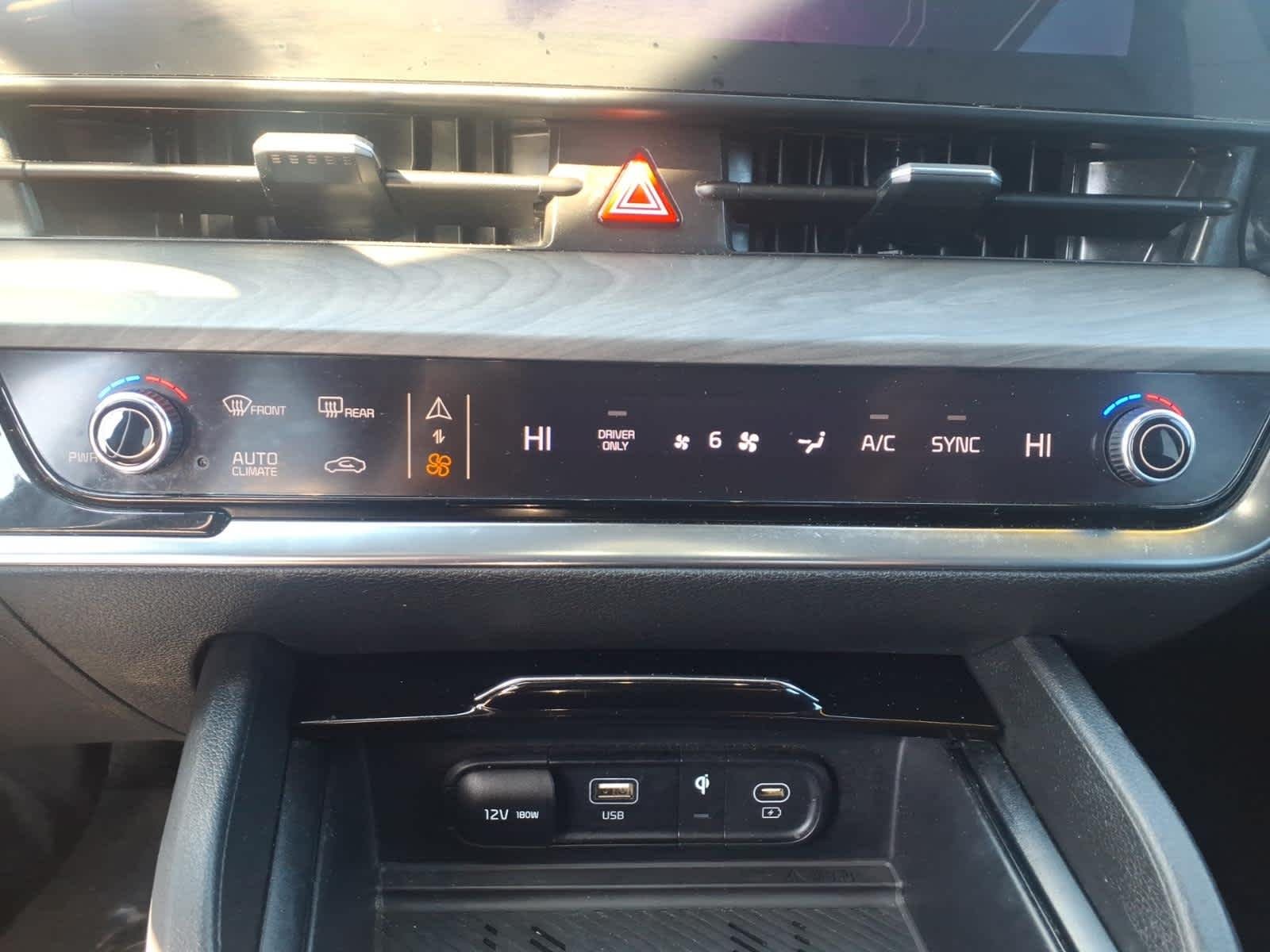 Used 2023 Vesta Blue Kia X-Line image 21